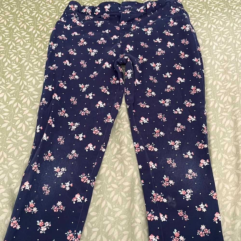 Is there a really cute flower pair of pants
